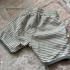 Dark gray stripe childhoods clothing retro short